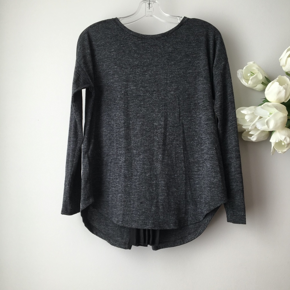 Ann Tylor Chic-look Top in Like New condition